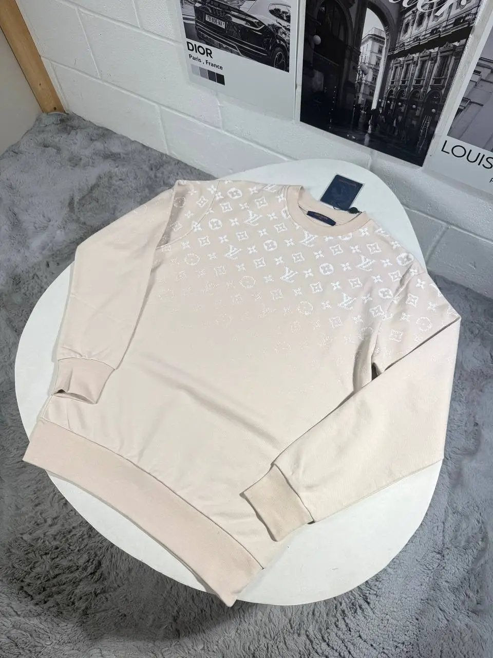 LVE SWEATSHIRT by Stock supplier