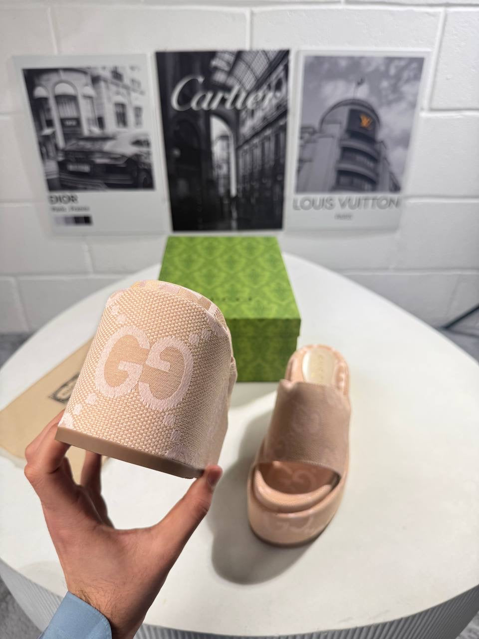 UCCI HEEL SLIDERS