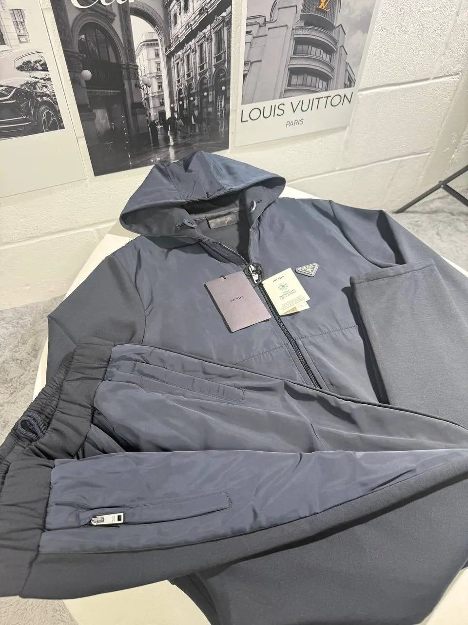 RADA BADGE TRACKSUIT by Stock supplier