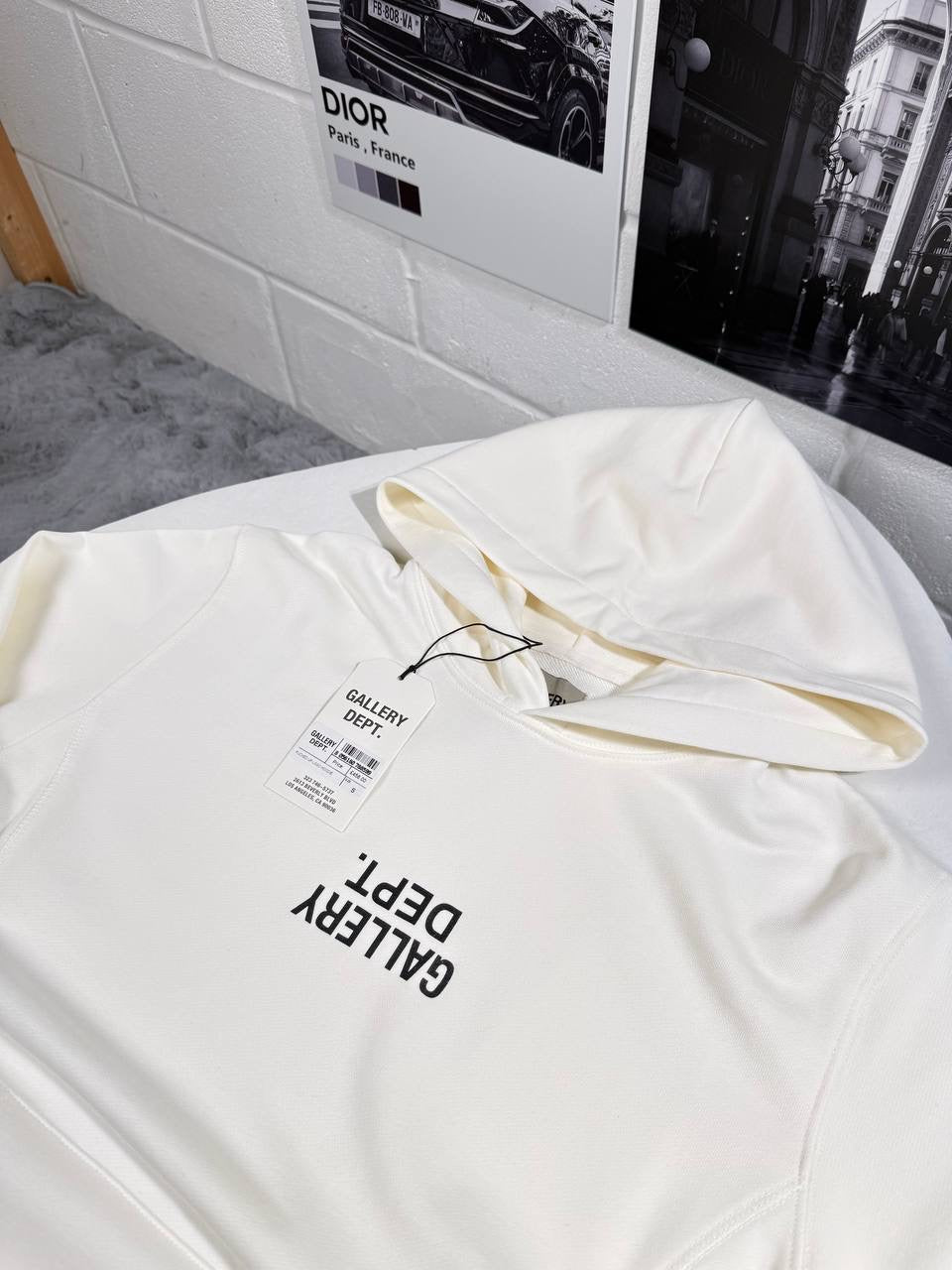 GALLERY HOODIE WHITE