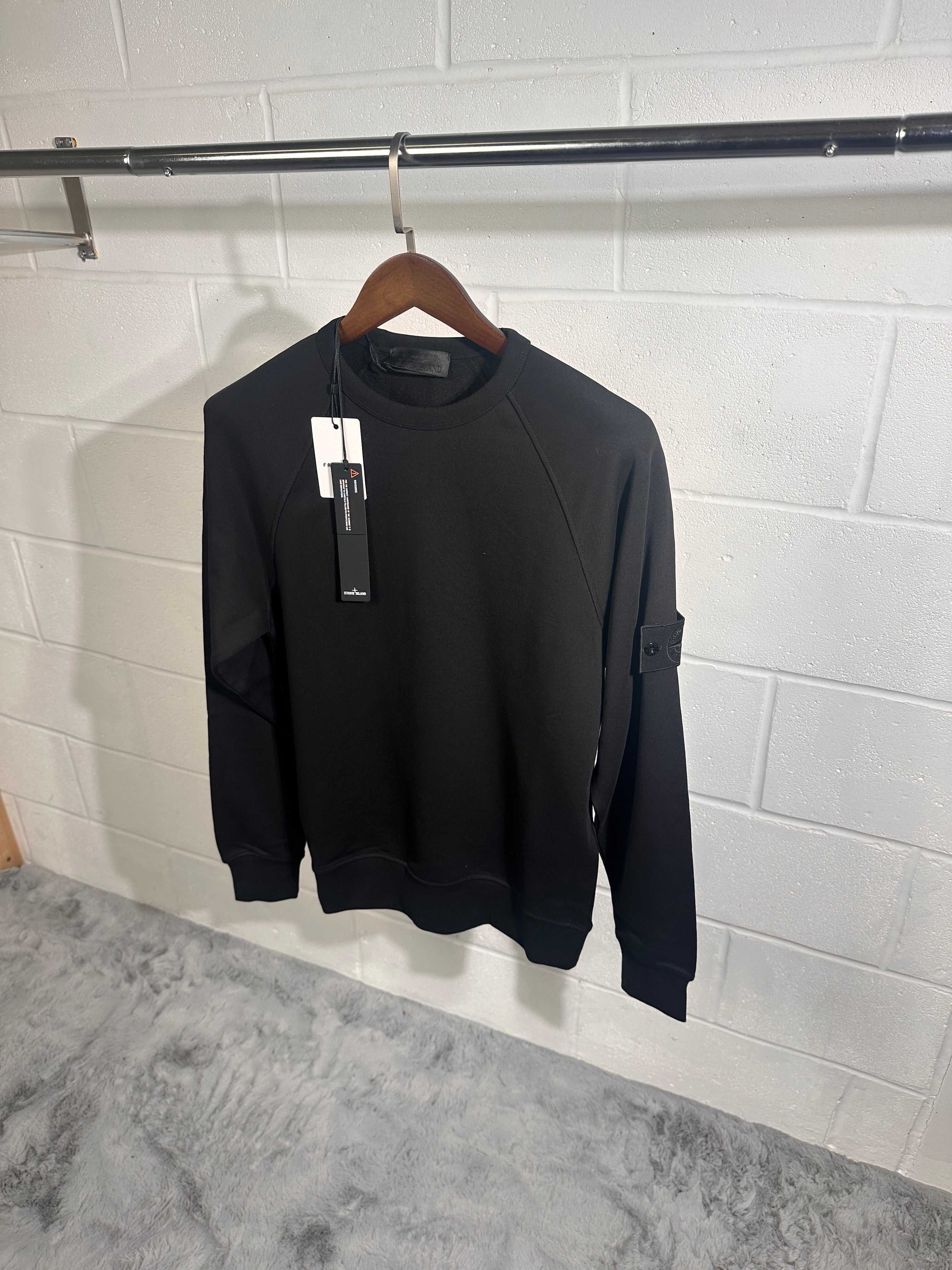 Stone island ghost jumper black deals