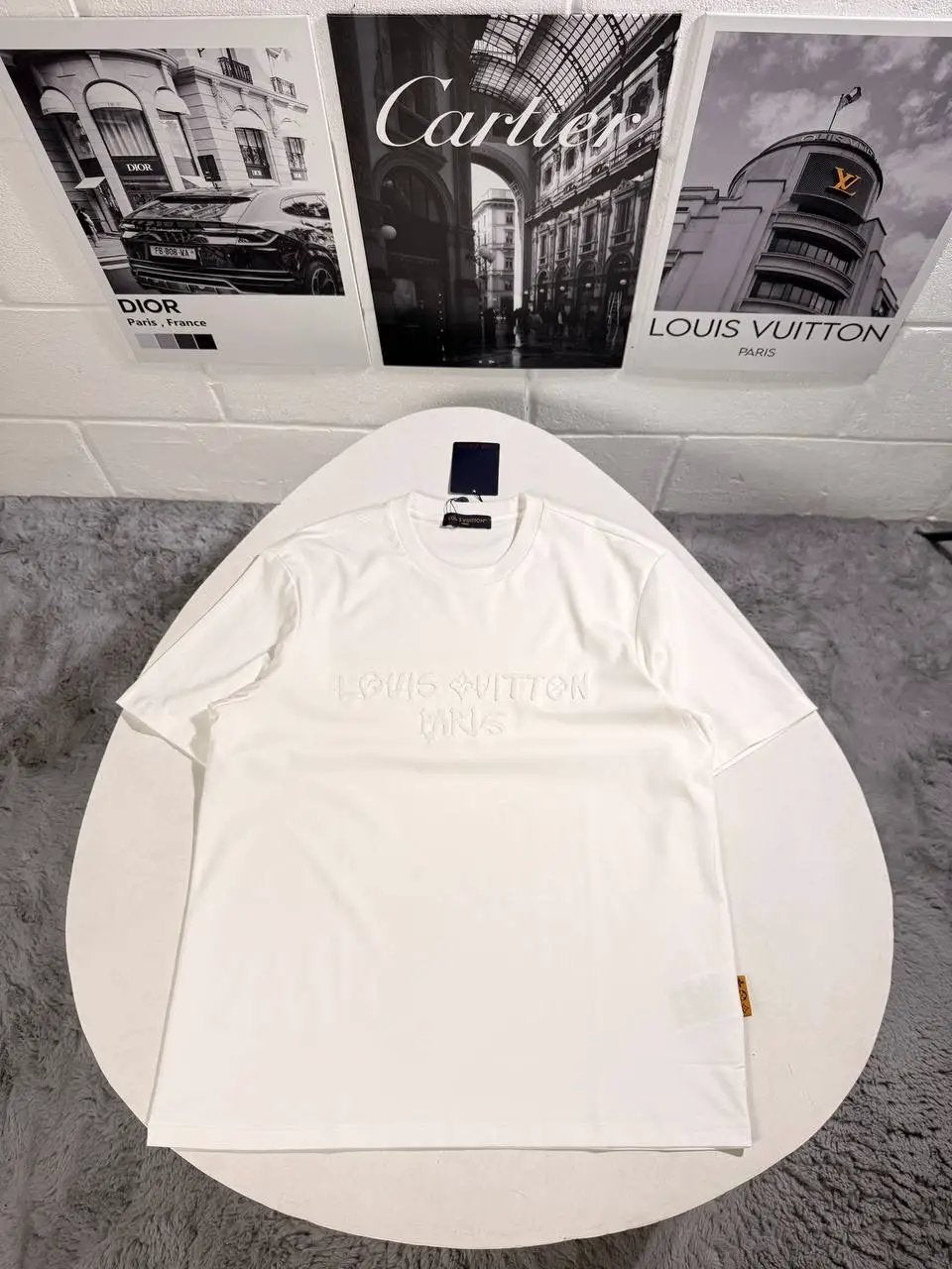 LVE EMBROIDERED TSHIRT Stock supplier