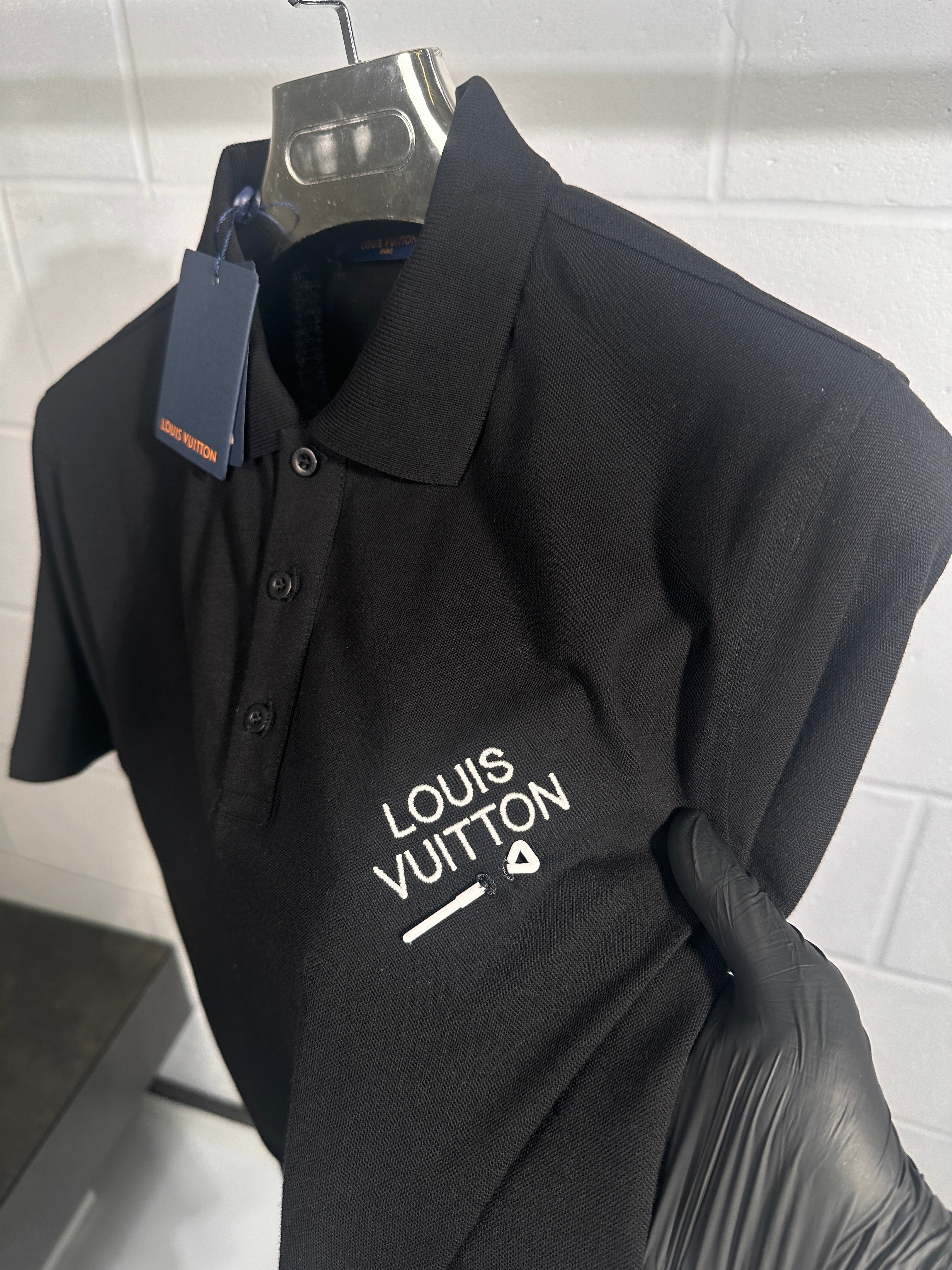 Lv pin polo  black