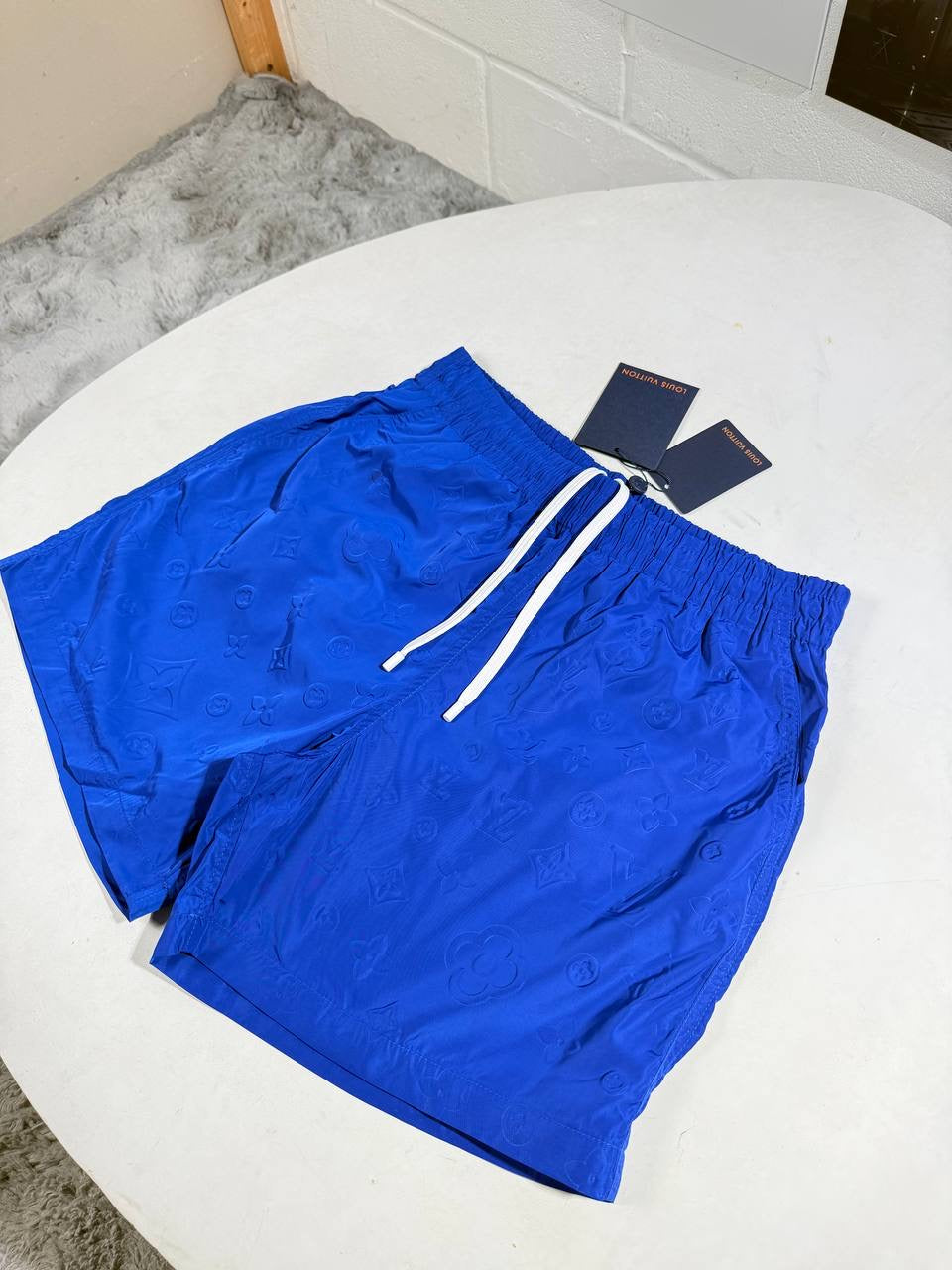 LVE SHORTS