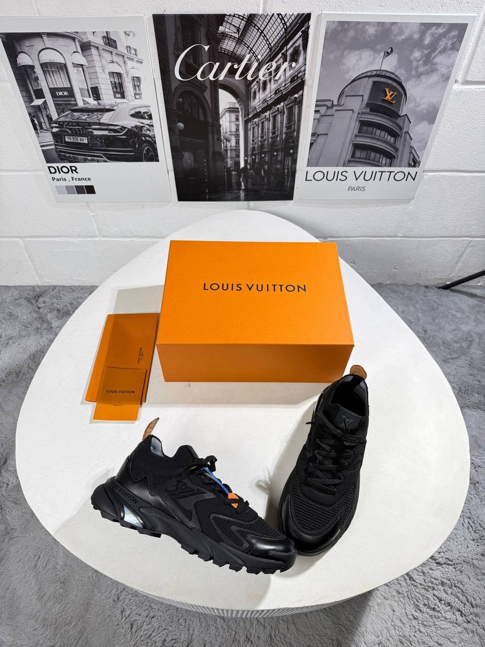 LVE TATIC TRAINERS