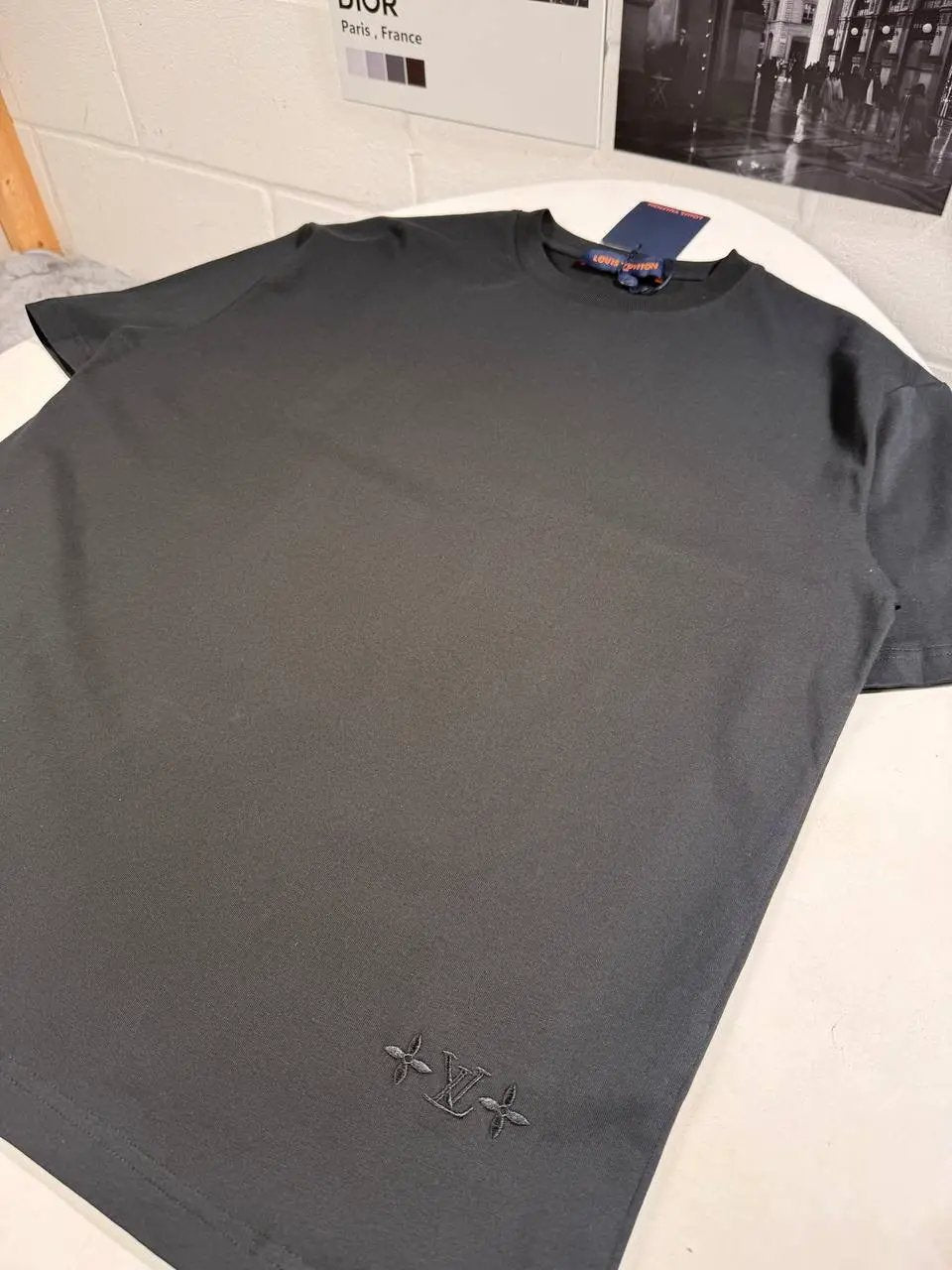 LVE LOGO TSHIRT Stock supplier