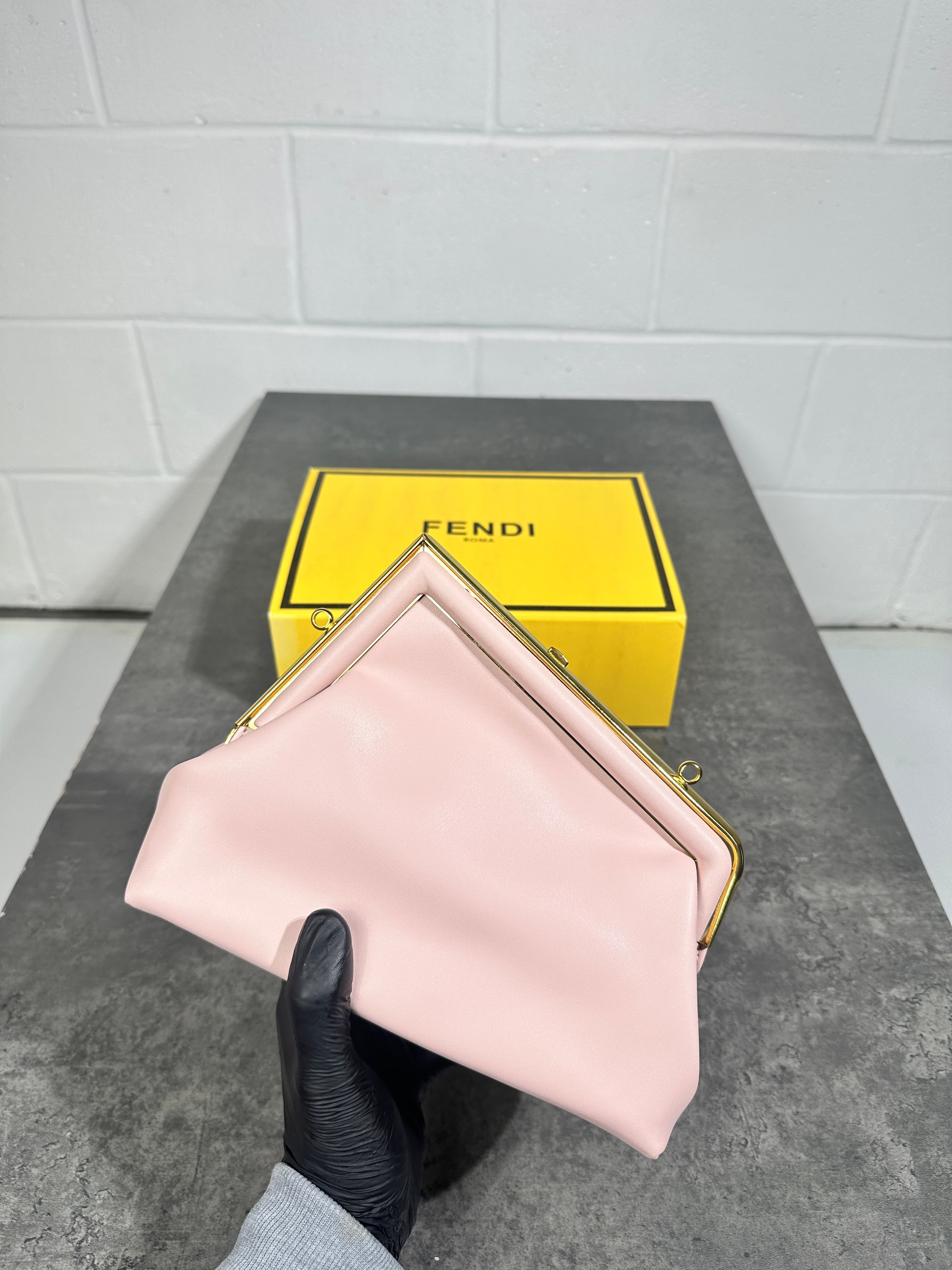 Fendi - leather bag pink