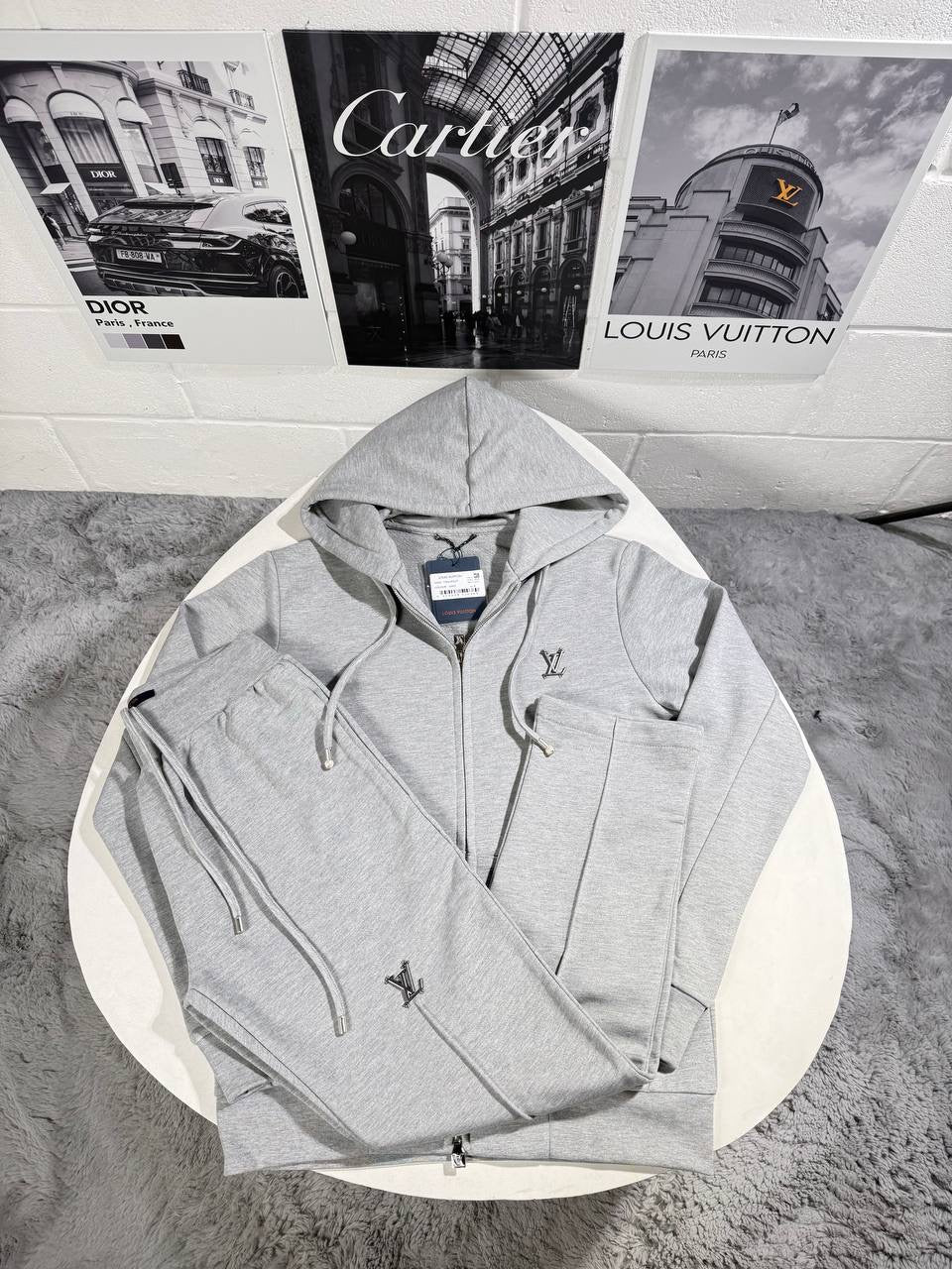 LVE METAL LOGO TRACKSUIT by Stock supplier