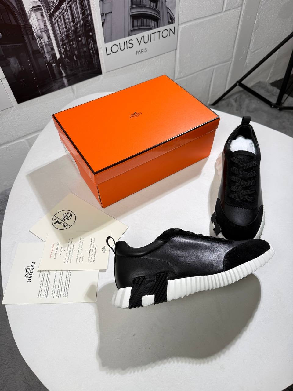 HRM BOUNCING BLACK & WHITE