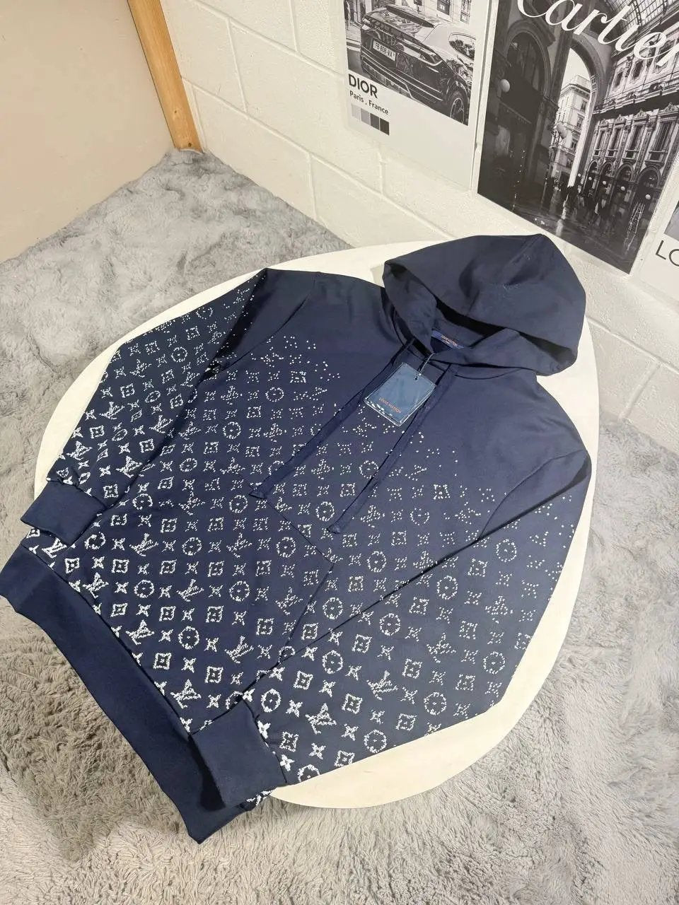 LVE MONOGRAM HOODIE by Stock supplier