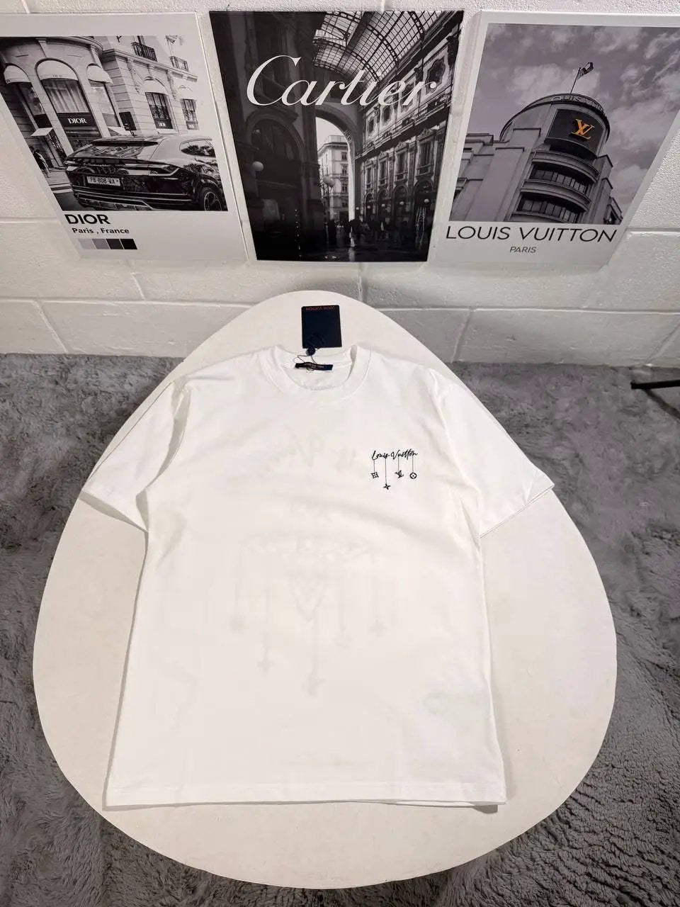 LVE EMBROIDERED TSHIRT Stock supplier