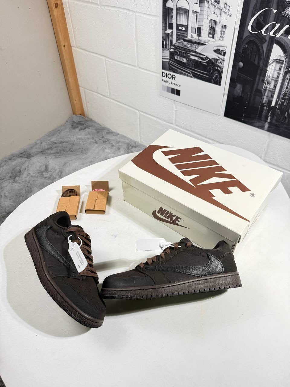 TRAVIS TRAINERS BROWN