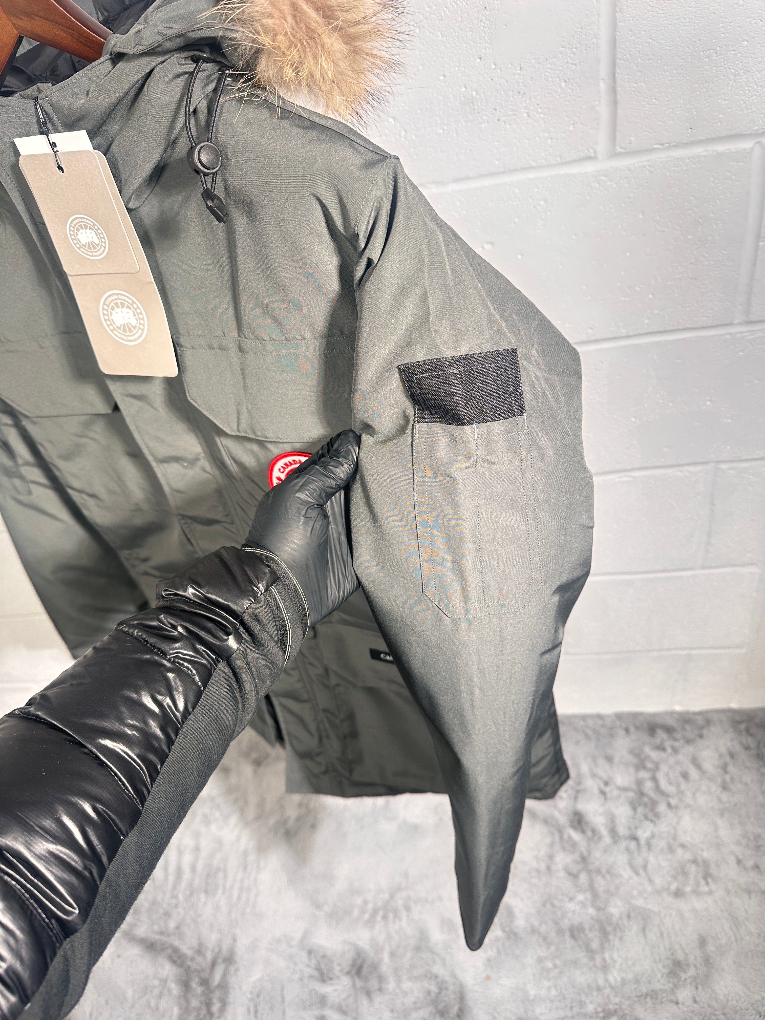 Canada expedition parka grey