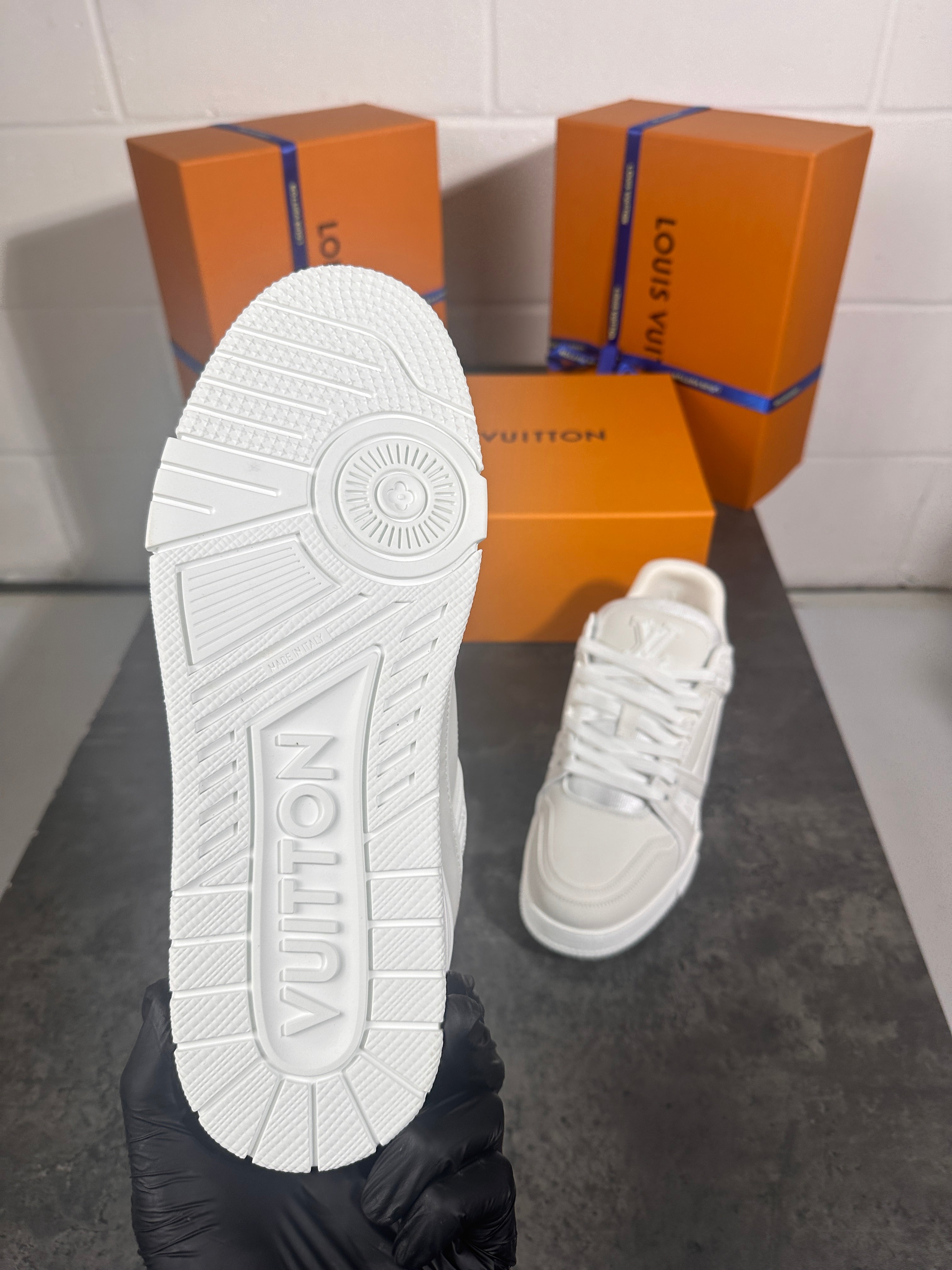 Lv full white trainers