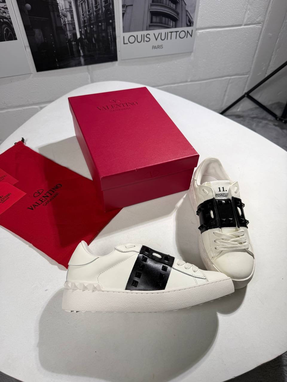 VLTNO ROCKSTUD WOMEN TRAINERS