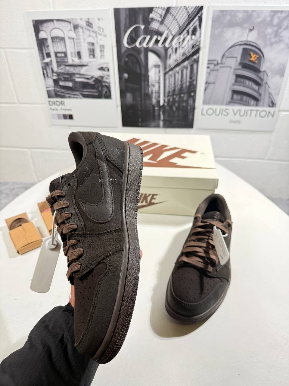 TRAVIS TRAINERS BROWN